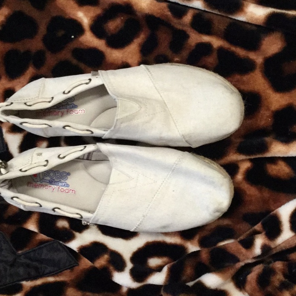 Skechers